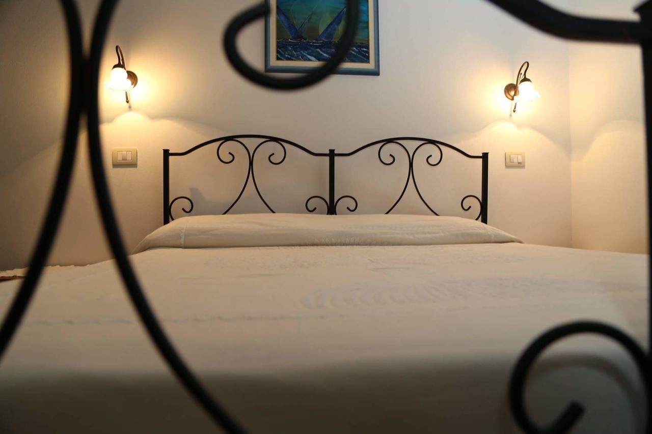 B&B Tre - Rooms & Relax Oristano Exterior photo